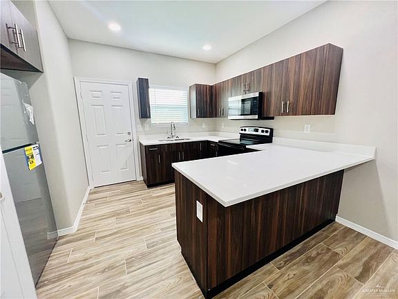 3rd image of 4213 La Vista Ave #2
