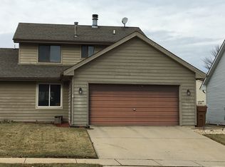 725 Higgins Rd, Champaign, IL 61822