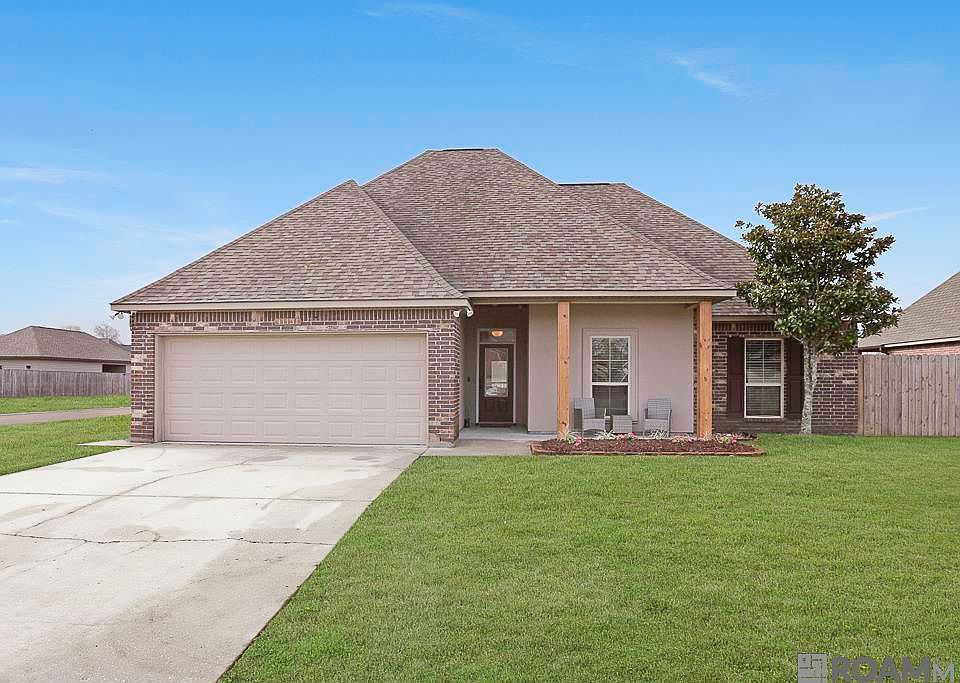 1st image of 41131 Lakeway Cove Ave