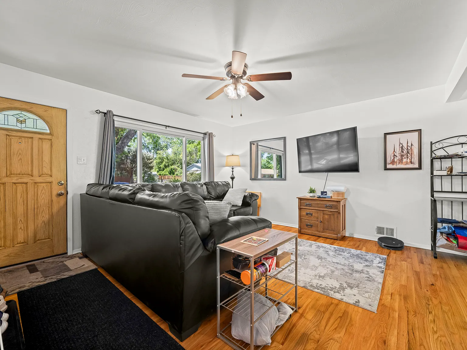6 bed, 2280 sqft, $850 — Photo 3