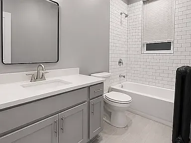 6253 N Lakewood Ave #1 — Photo 3
