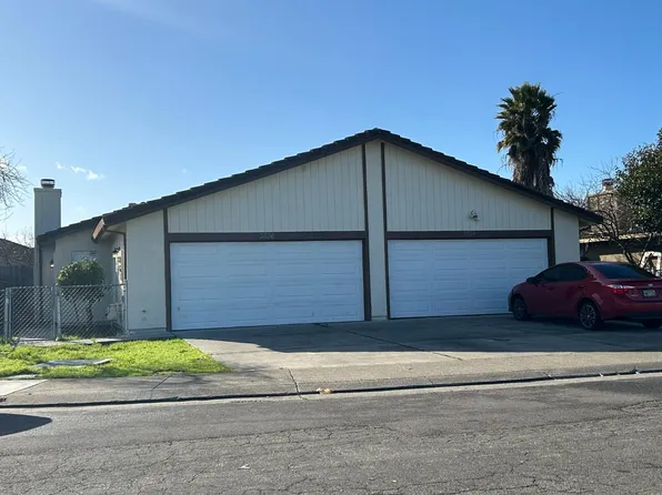 2836-2834 N Chelmsford Way, Stockton, CA 95210
