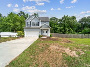 138 Briar Hollow Dr, Jacksonville, NC 28540