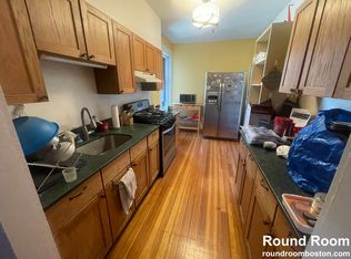 1999 Commonwealth Ave APT 33, Brighton, MA 02135