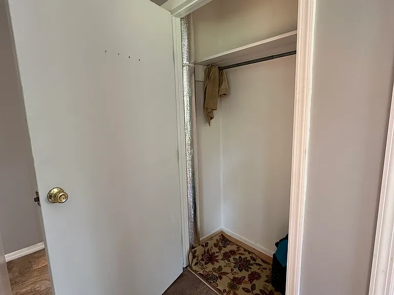 190 Church Dr — Photo 6