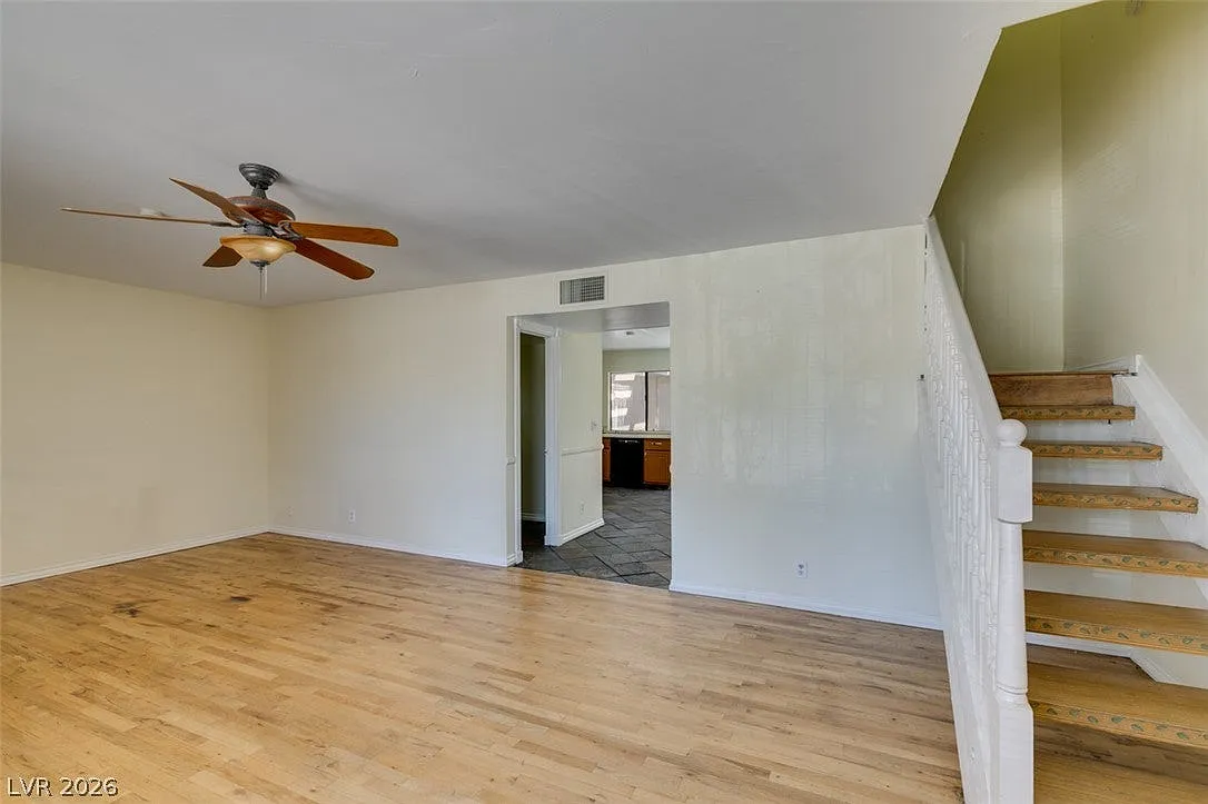 3 bed, 2.5 bath, 1536 sqft, $1,745 — Photo 4