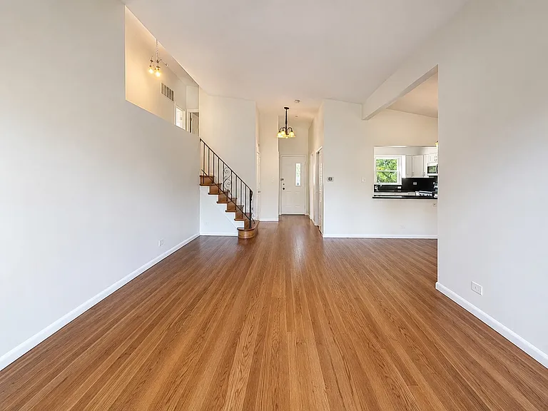 406 Sunset Dr — Photo 8