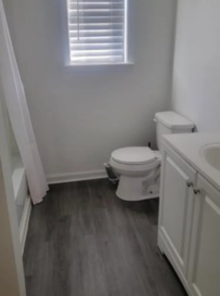735 Wicklow Pl — Photo 3