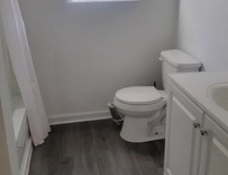 735 Wicklow Pl — Photo 3