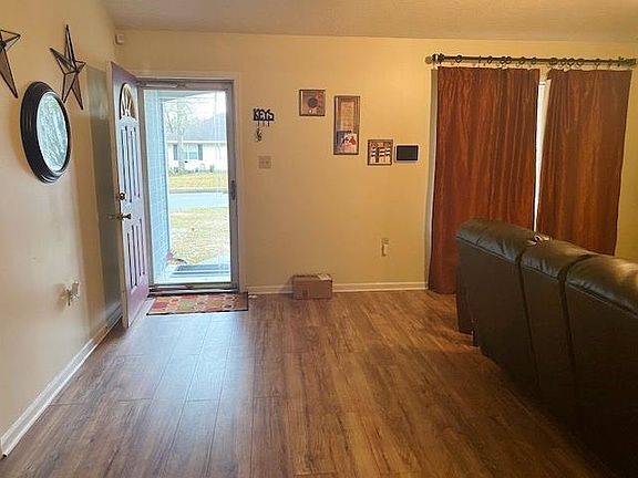 2nd image of 2310 Chattooga Dr