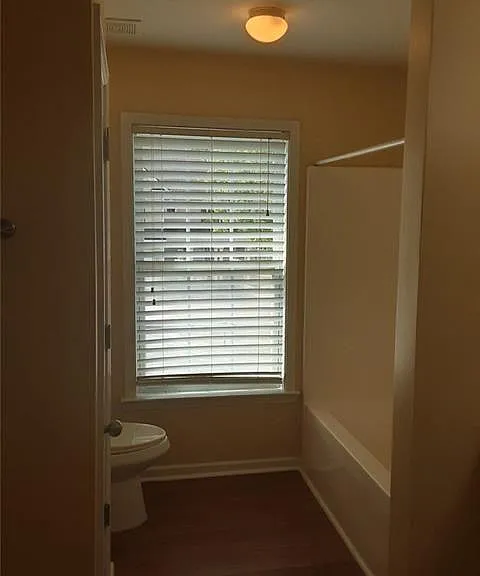 132 Lake Shore Dr — Photo 40