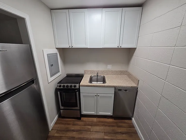 Campus View Apartments — Photo 54