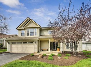 235 Meadow Lakes Blvd, Aurora, IL