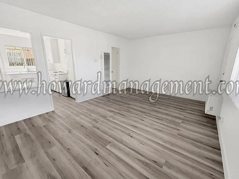 7259 Jordan — Photo 2