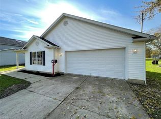 9552 Cloverleaf Rd, Windham, OH 44288