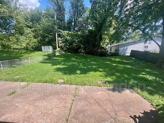 2nd image of 1380 Carmona Dr