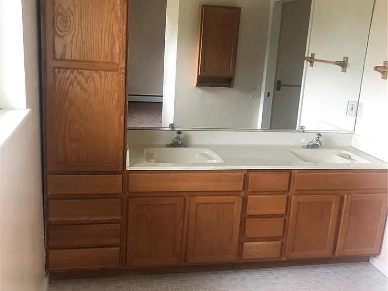 10989 Roseanna Dr — Photo 10