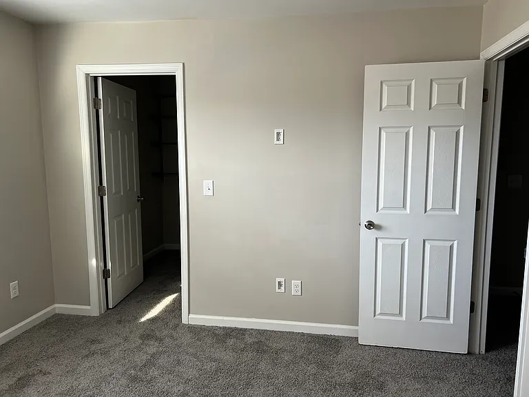 105 Chesapeake Ct — Photo 16