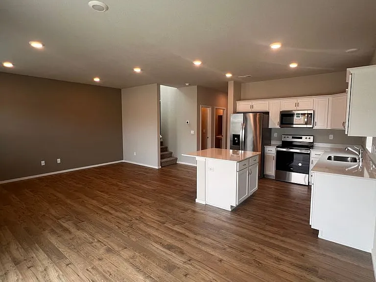 931 S Zeelar St — Photo 6