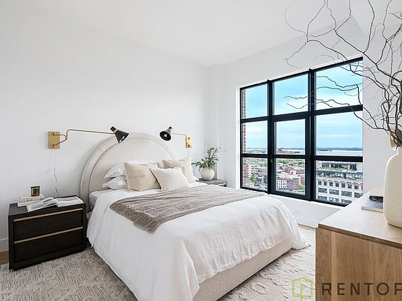 3rd image of 69 Adams St #24E