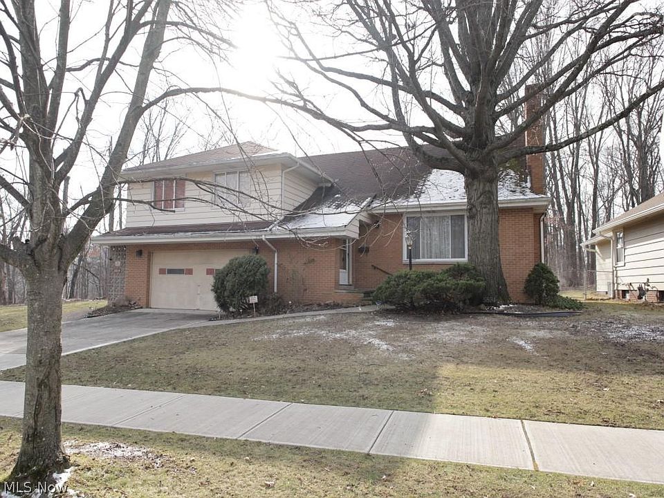 1st image of 5874 Royal Parkway Dr