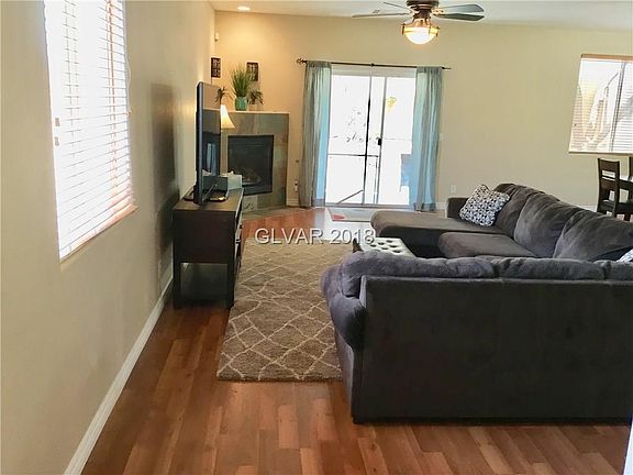 2nd image of 8779 Evan Lilas St
