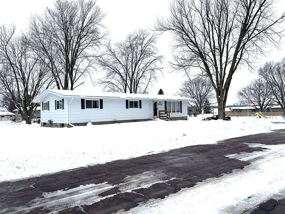 1st image of 3702 W Amber Lake Dr
