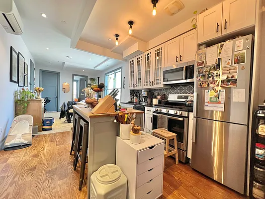 Rented by Doorway NYC, LLC | media 35