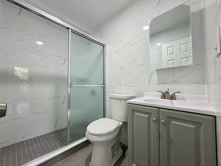 792 Onderdonk Ave #2L — Photo 17