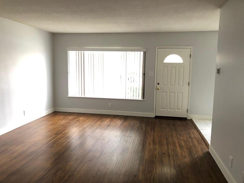 Very spacious living room with lots of light.