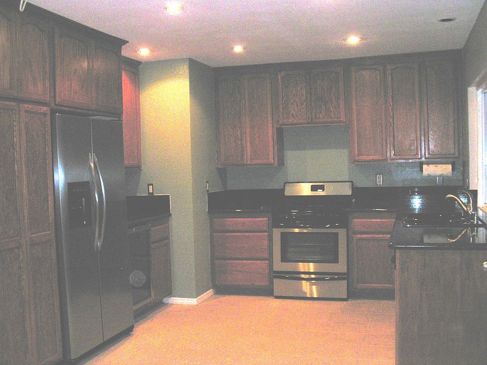 New gourmet kitchen