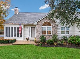 138 Lions Gate Cir, Souderton, PA 18964