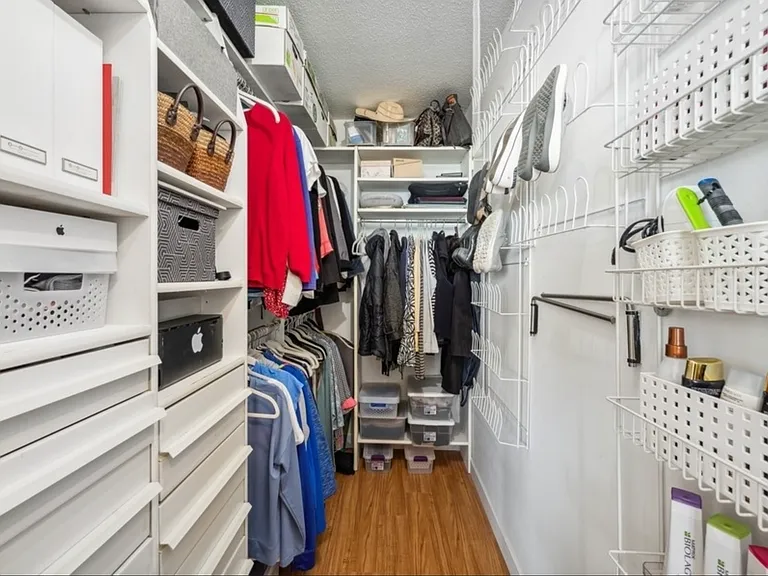 2144 N Lincoln Park W #25B — Photo 9