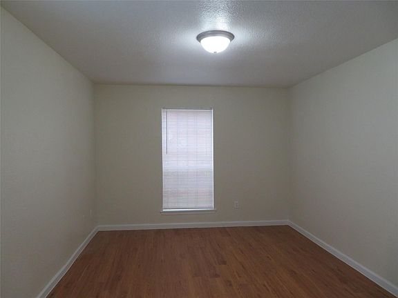 2nd image of 9201 Clarewood Dr #350