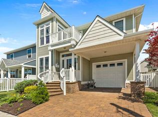 107 E Syracuse Ave, Wildwood Crest, NJ 08260