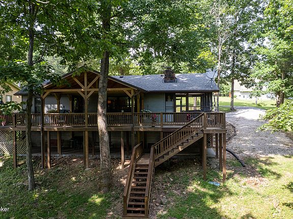 2nd image of 822 Spring Shores Ln #1