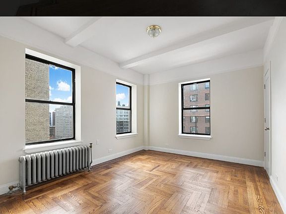 3rd image of 211 W 106th St APT 11C