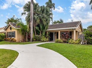 1227 Tyler St, Hollywood, FL 33019