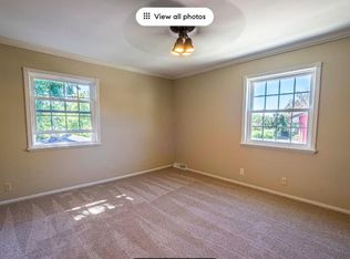 1609 Dover Dr #1609, Waukesha, WI 53186