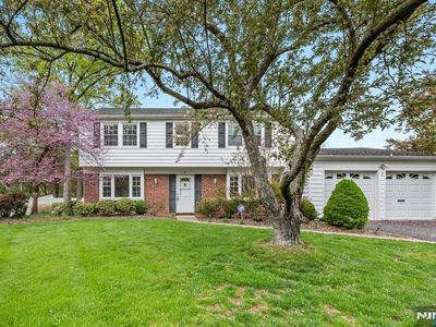 8 Tunnell Rd, Somerset, NJ, 08873