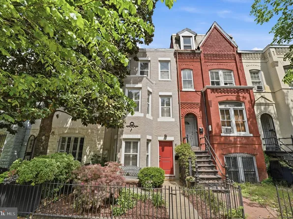 822 Constitution Ave NE, Washington, DC 20002
