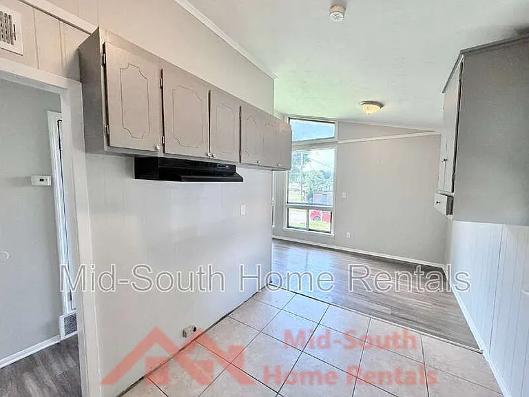 2298 Dells Ave — Photo 9