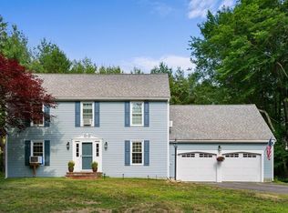 6 Theresa Dr, Uxbridge, MA 01569