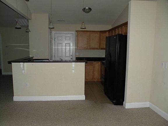 4th image of 216 Kestrel Ct