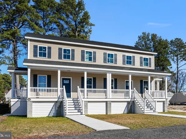 7923 East Side, Chincoteague Island, VA 23336