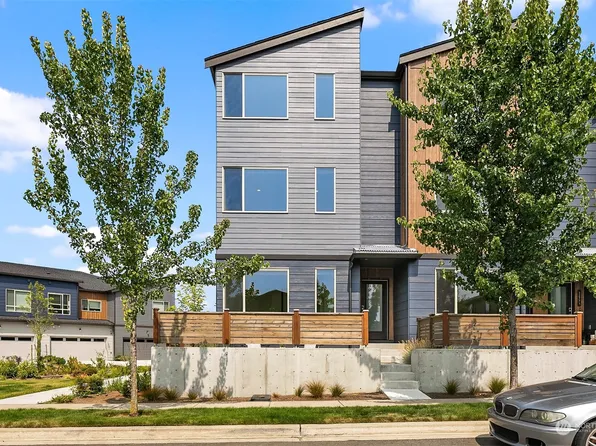 32787 Madrona Avenue, Black Diamond, WA 98010