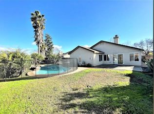 1699 Marenda Dr, Dixon, CA 95620