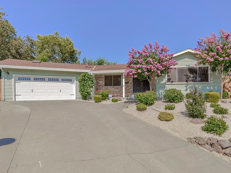 1st image of 7211 El Jardin Ct