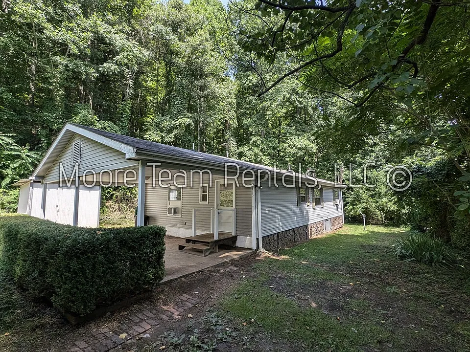 5413 Greenville Hwy