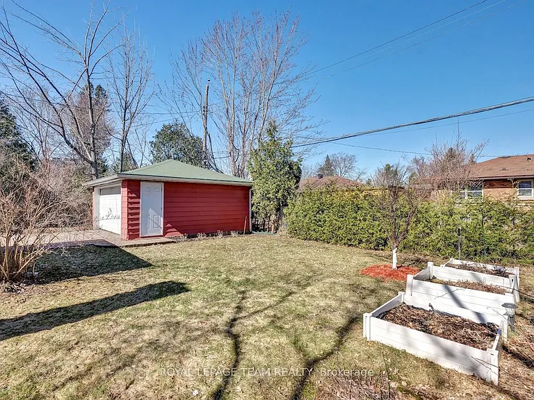 1233 Cheverton Ave — Photo 43